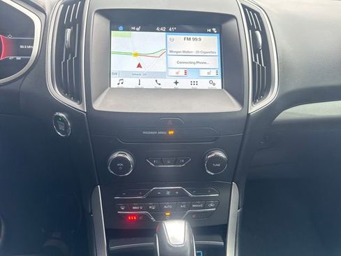 Used 2018 Ford Edge SEL w/ Equipment Group 201A image 23