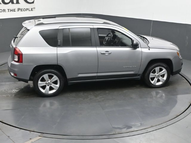 Used 2016 Jeep Compass Sport w/ Power Value Group FWD image 43
