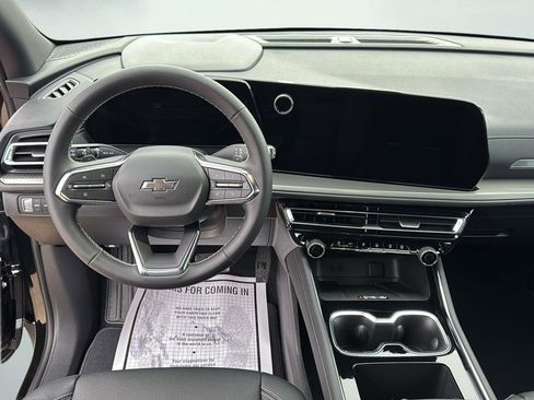 New 2026 Chevrolet Traverse LT w/ Midnight/Sport Edition AWD/4WD image 10