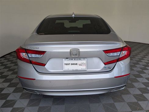 Used 2020 Honda Accord Touring image 26