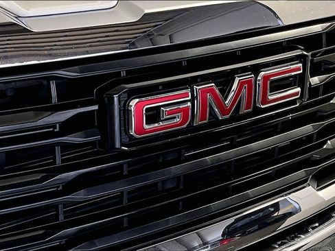 Certified 2024 GMC Sierra 2500 Pro w/ Convenience Package image 25