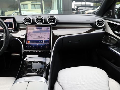 Used 2023 Mercedes-Benz C 300 Sedan image 26