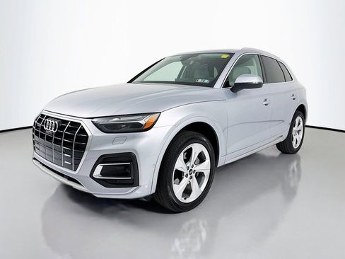 Used 2021 Audi Q5 Prestige w/ Prestige Package AWD/4WD image 3