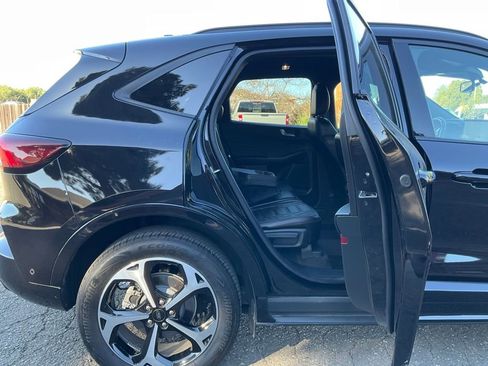 Used 2024 Ford Escape ST-Line Elite w/ Premium Technology Package image 44