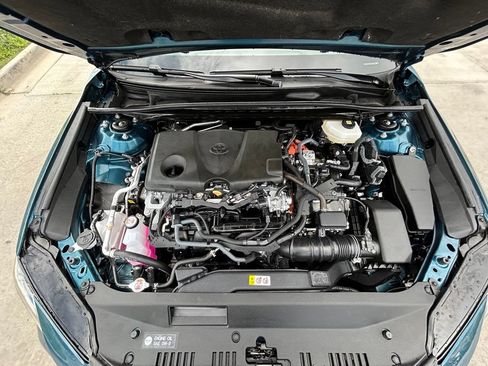 Used 2025 Toyota Camry LE w/ Convenience Package FWD image 33