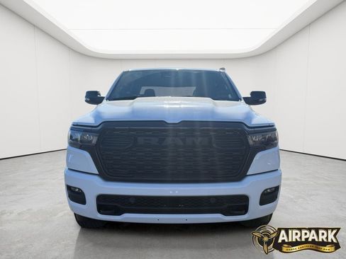 New 2026 RAM 1500 4x4 Crew Cab image 5