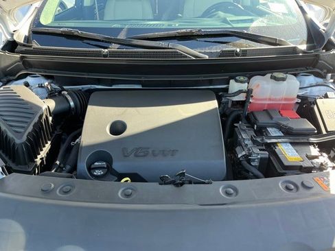 Used 2024 Buick Enclave Avenir w/ Avenir Technology Package image 5