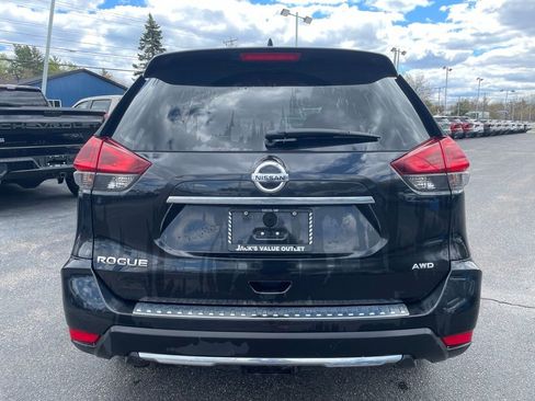 Used 2018 Nissan Rogue S w/ S Value Package AWD/4WD image 5