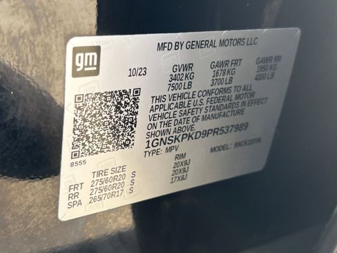 Used 2023 Chevrolet Tahoe Z71 w/ Off-Road Capability Package image 34