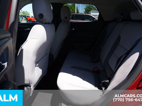 Used 2025 Chevrolet TrailBlazer LT FWD image 23