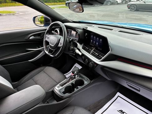 Used 2024 Chevrolet Trax RS FWD image 25