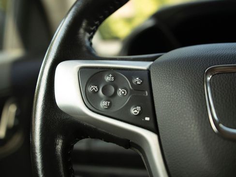 Used 2020 GMC Canyon SLT w/ Driver Alert Package AWD/4WD image 6
