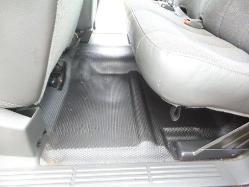 Used 2004 Chevrolet Silverado 1500 W/T image 39