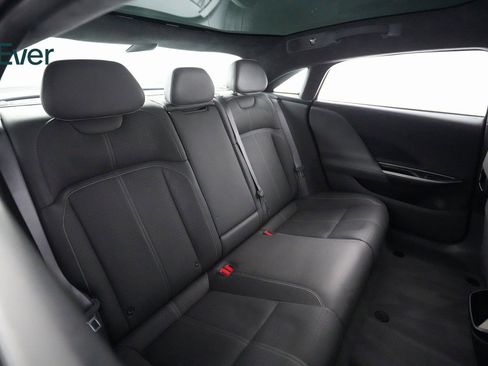 Used 2022 Lucid Air Grand Touring image 9