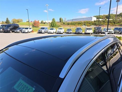 Used 2026 Mercedes-Benz GLC 300 4MATIC image 13