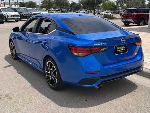Used 2025 Nissan Sentra SR FWD image 6