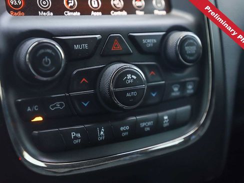 Used 2019 Dodge Durango R/T w/ Technology Group AWD/4WD image 19