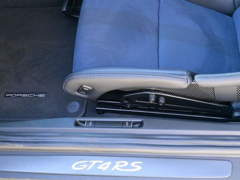 Used 2025 Porsche 718 Cayman GT4 RS image 19