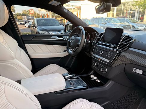 Used 2019 Mercedes-Benz GLE 63 AMG S image 23