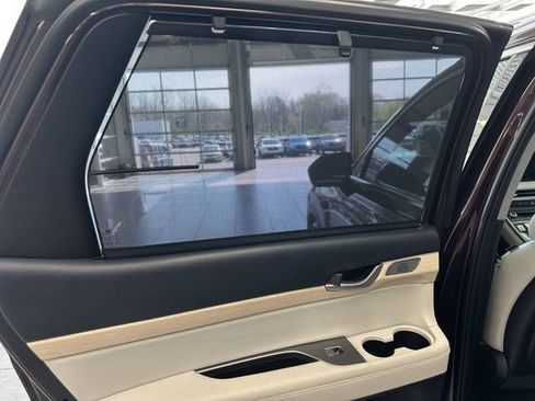 Used 2023 Hyundai Palisade Limited AWD/4WD image 28