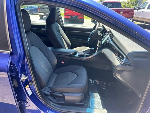 Used 2018 Toyota Camry LE FWD image 27