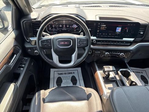 Used 2024 GMC Sierra 1500 Elevation w/ Elevation Premium Package AWD/4WD image 22