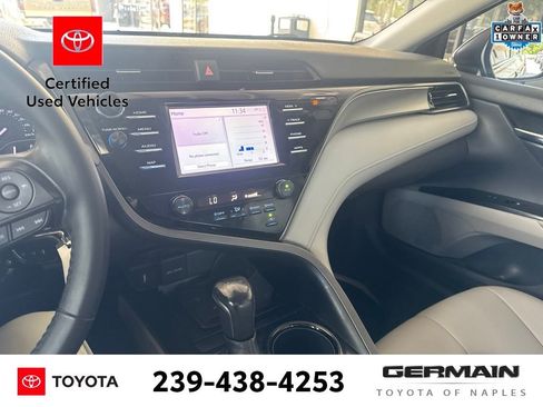 Used 2019 Toyota Camry SE FWD image 13