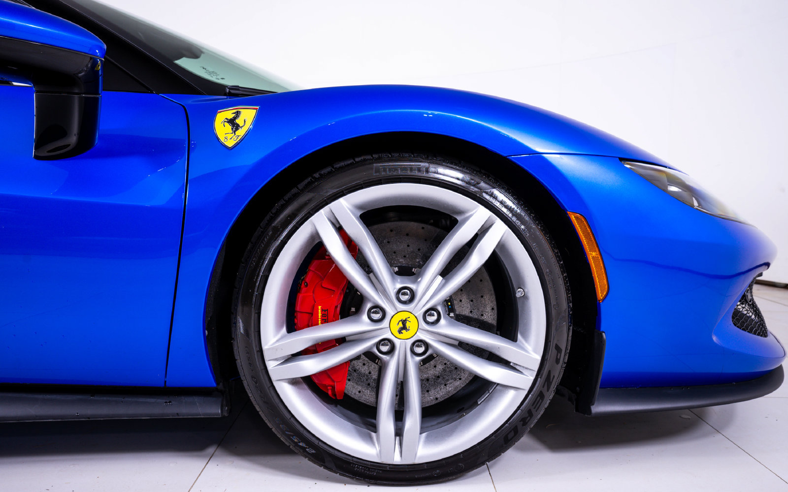 Used 2022 Ferrari 296 GTB RWD image 17