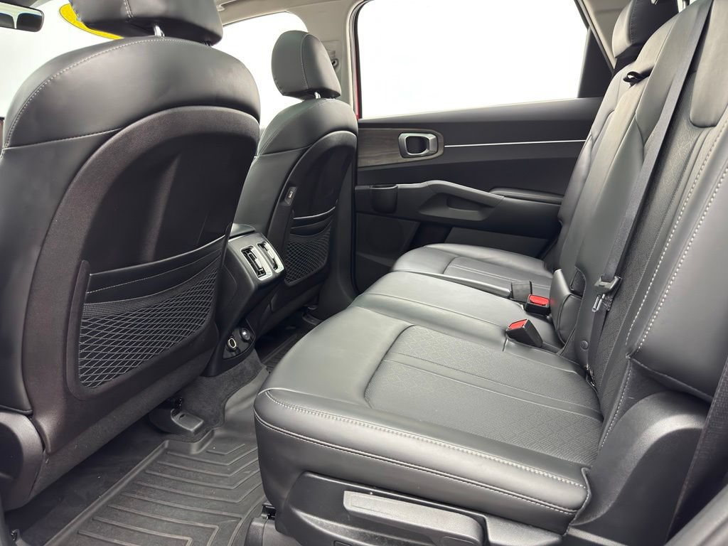 Used 2022 Kia Sorento S w/ Panoramic Sunroof Package AWD/4WD image 41