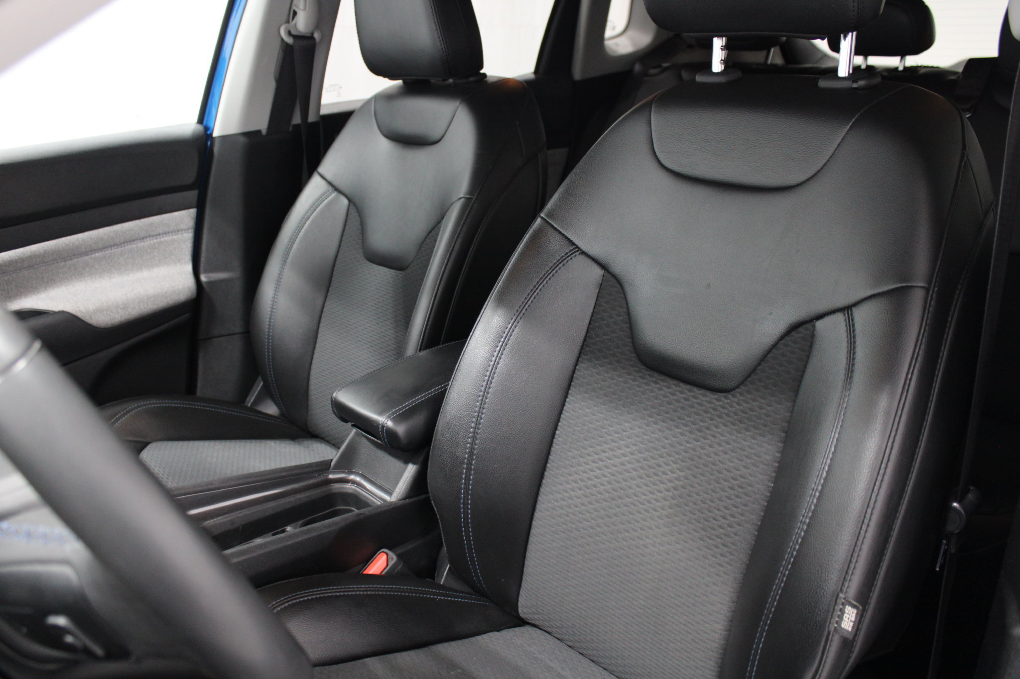 Used 2022 Jeep Compass Latitude w/ Sun and Sound Group FWD image 13