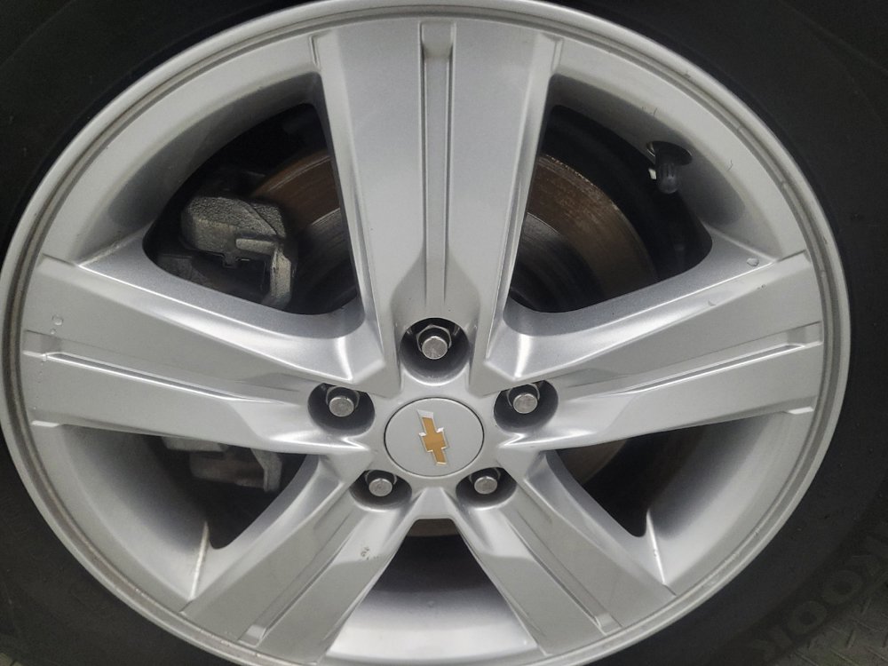 Used 2020 Chevrolet Trax LS w/ Tint and Cruise Package FWD image 31