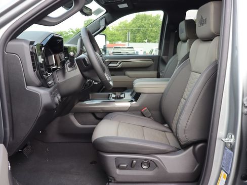 New 2026 Chevrolet Silverado 2500 ZR2 w/ ZR2 Bison Edition AWD/4WD image 5