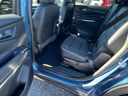 New 2026 Chevrolet Traverse LT w/ Midnight/Sport Edition image 17