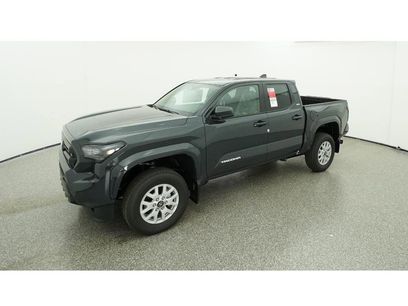 New 2025 Toyota Tacoma SR5