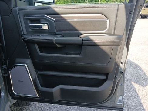 New 2026 RAM 4500 4x4 Crew Cab DRW w/ Laramie Trim Package image 29