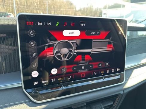New 2026 Volkswagen Tiguan SE AWD/4WD image 19