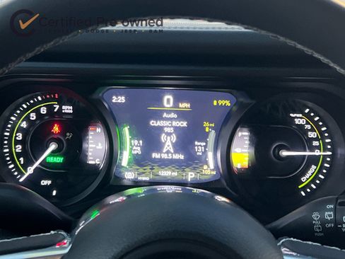 Certified 2025 Jeep Wrangler Unlimited Sahara image 25