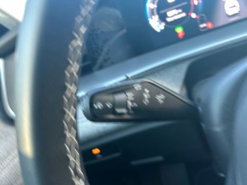 Used 2025 Volkswagen Tiguan S image 23