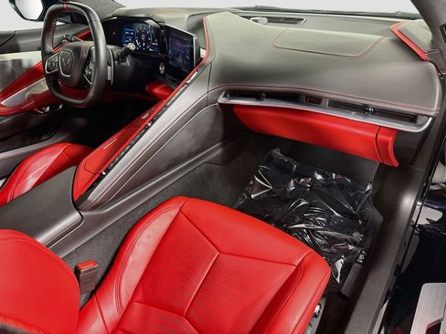 Used 2022 Chevrolet Corvette Stingray Premium Cpe w/ Z51 Performance Package RWD image 26