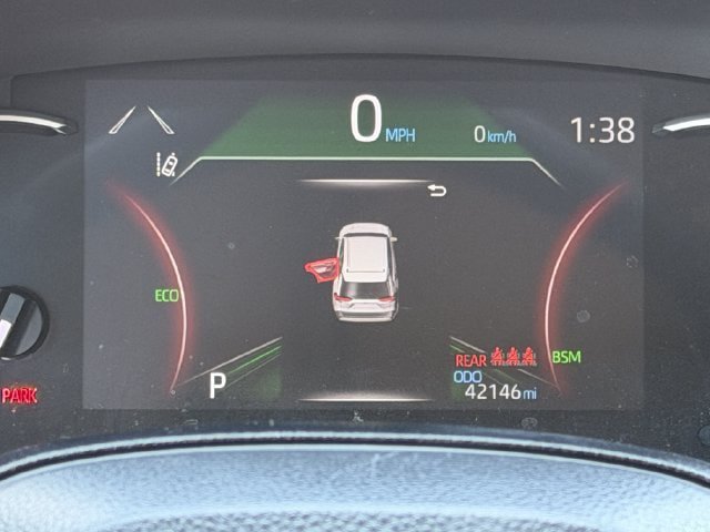 Used 2025 Toyota RAV4 XLE w/ Convenience Package FWD image 15