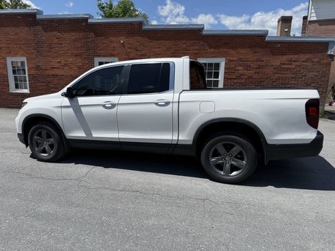 Used 2023 Honda Ridgeline RTL image 1