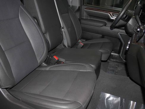 Used 2025 GMC Sierra 1500 SLT AWD/4WD image 6