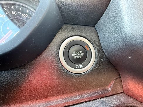 Used 2025 RAM 2500 Big Horn AWD/4WD image 24