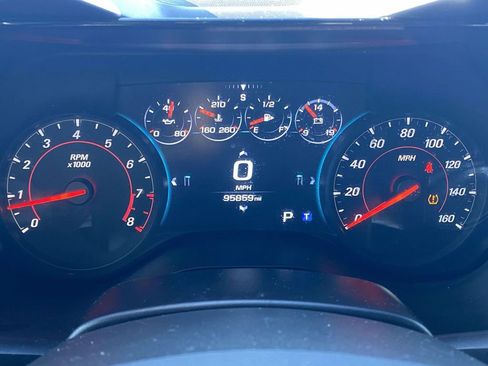 Used 2017 Chevrolet Camaro LT RWD image 24