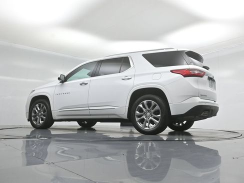 Used 2018 Chevrolet Traverse Premier w/ Driver Confidence II Package FWD image 50