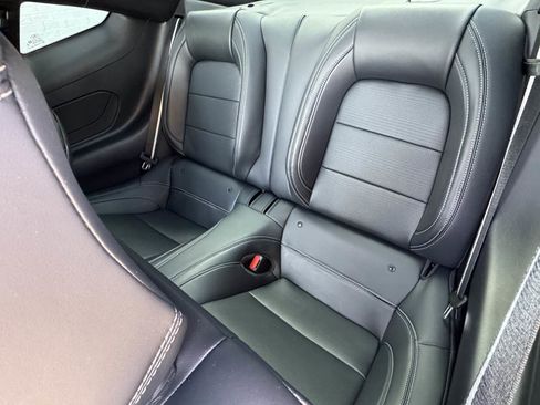 Used 2025 Ford Mustang GT Premium image 8