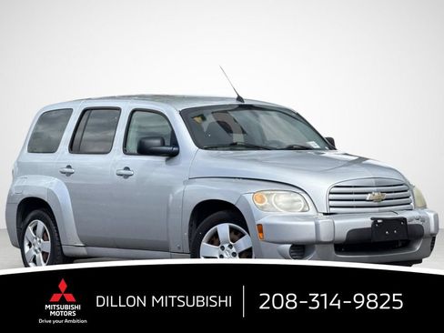 Used 2009 Chevrolet HHR LS FWD image 2