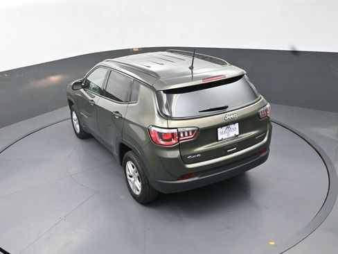 Used 2018 Jeep Compass Sport AWD/4WD image 17
