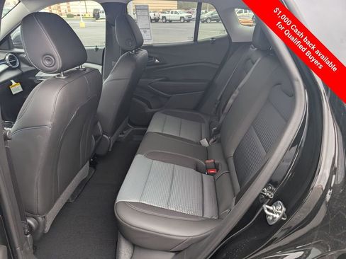 New 2026 Chevrolet Trax LT image 9