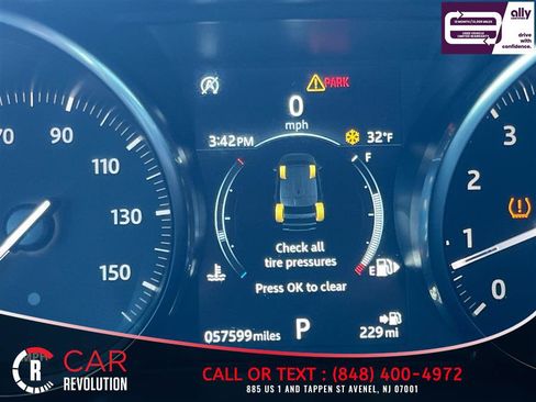 Used 2019 Land Rover Range Rover Evoque SE Premium AWD/4WD image 26